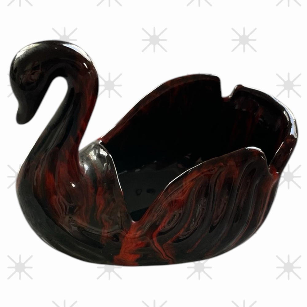 Vintage Swan / Vintage Ashtray / Vintage decor/ 70s